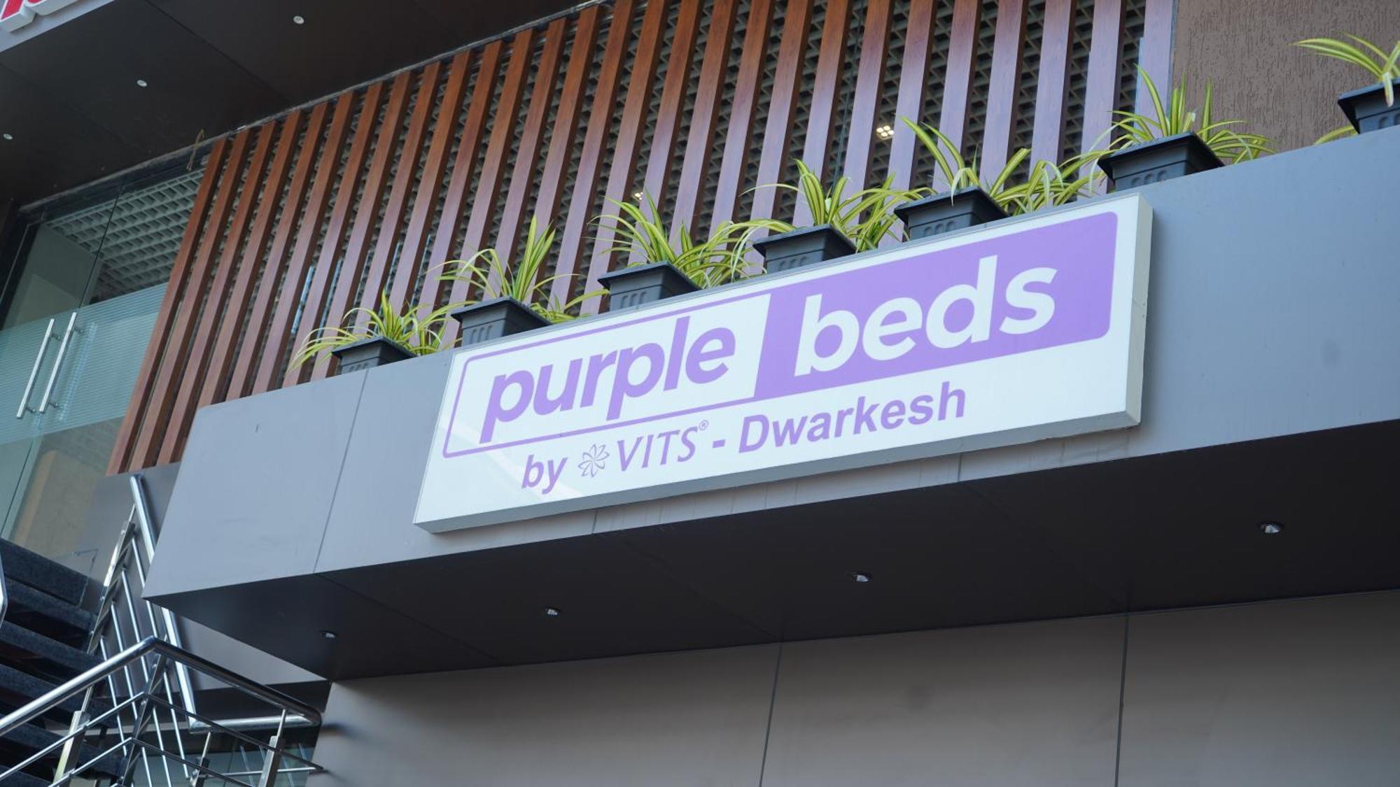 Purple Beds By Vits Dwarkesh, Surat Hotell Salabatpura Eksteriør bilde